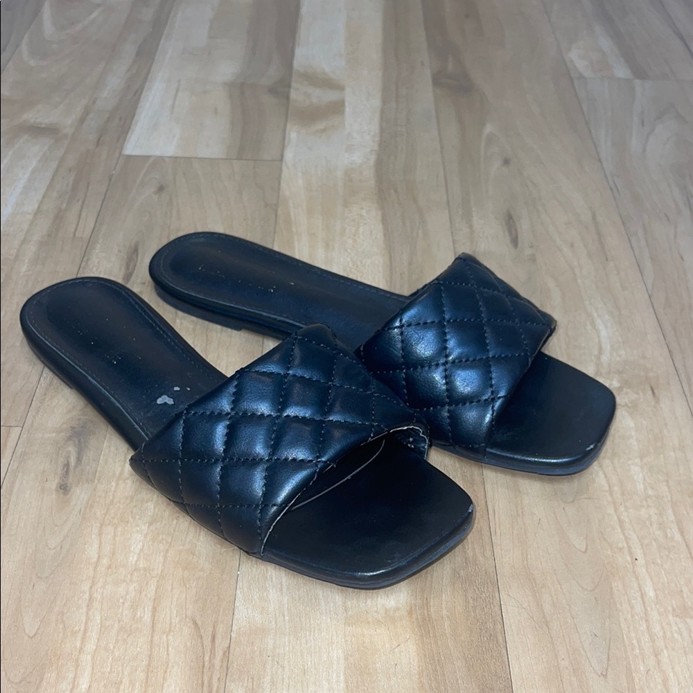 Black Quilted Open-Toe Sandals - Picture 2 of 6